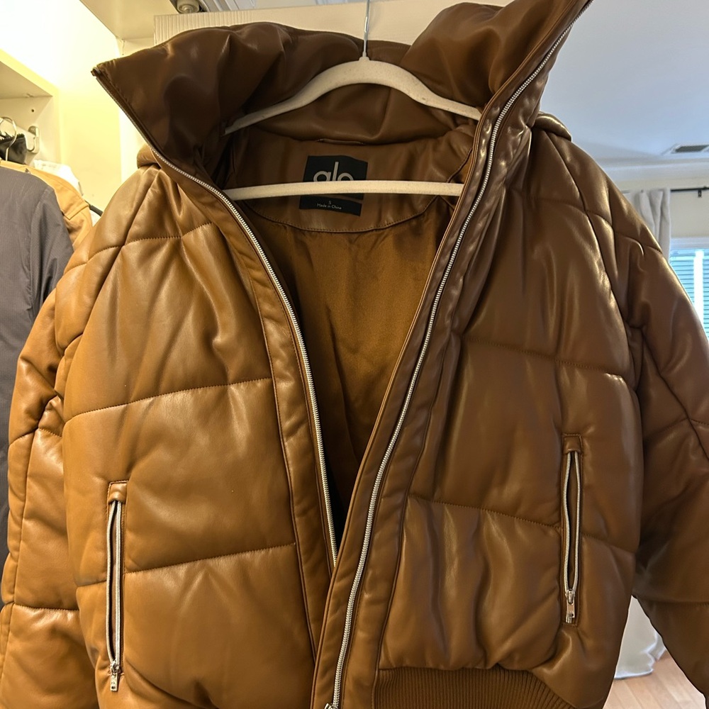 ALO Yoga brown Puffer Jacket
